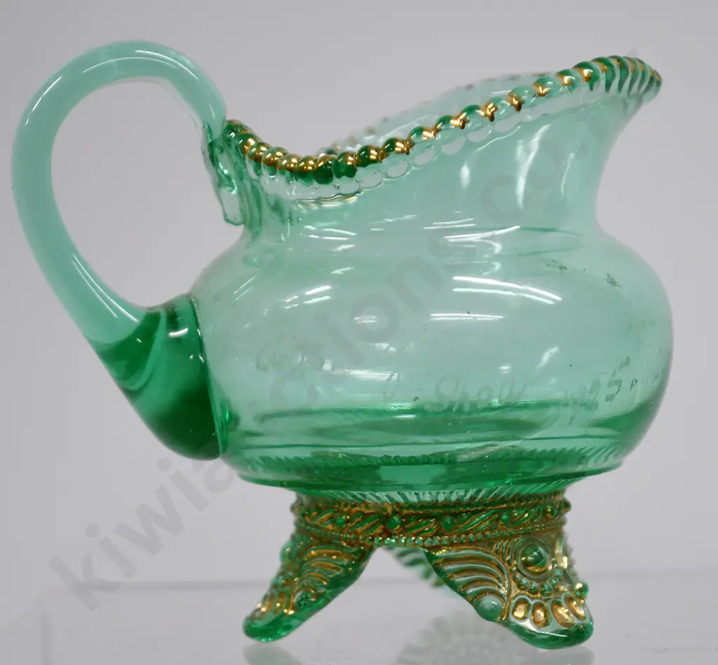 SOUVENIR URANIUM GLASS PIECES Image 1++