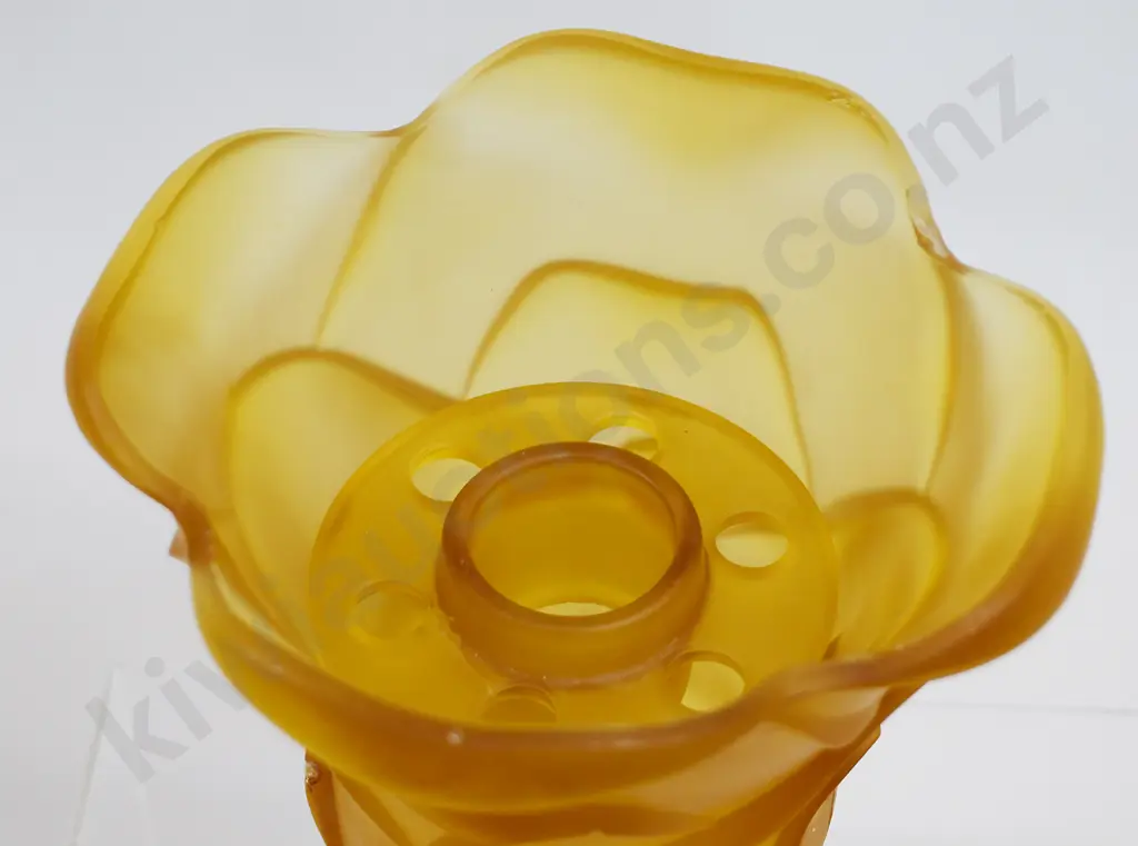 GROUP OF AMBER DEPRESSION GLASS VASES Image 1++