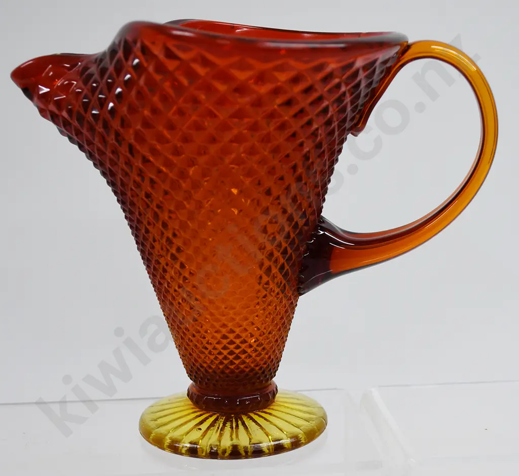 GROUP OF GLASS VASES & JUGS Image 1++