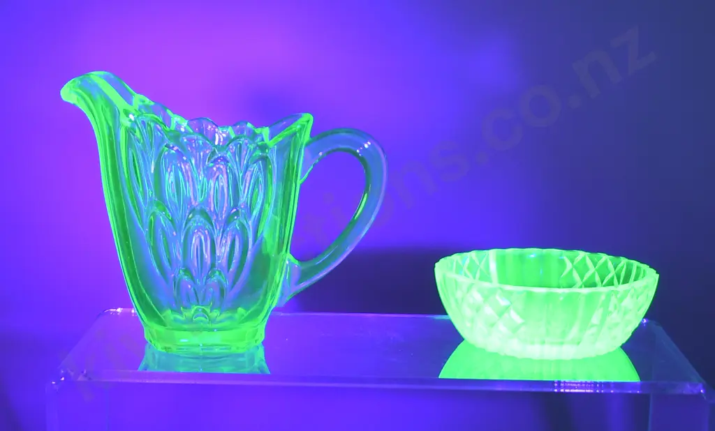 GROUP OF URANIUM GLASS WARES Image 1++