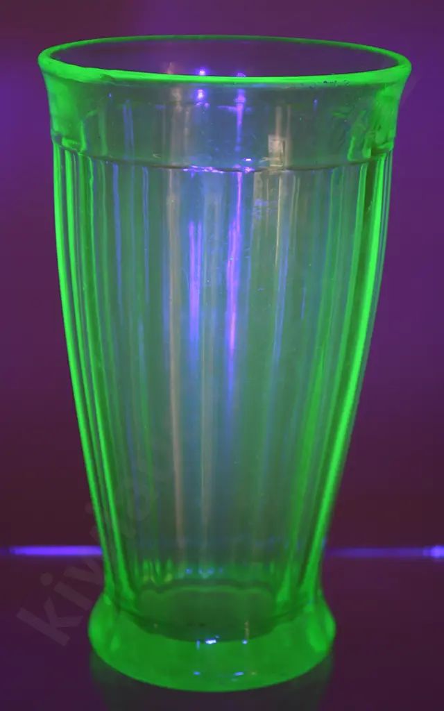 URANIUM GLASS TIP-TOP ICE CREAM SUNDAE GLASS Image 1++