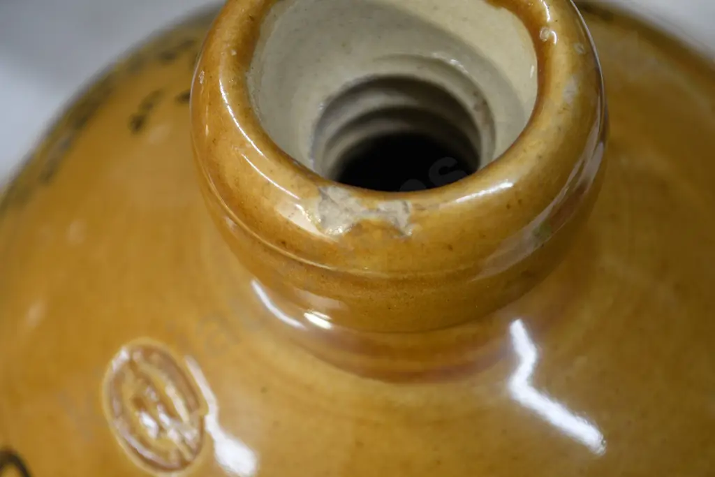 BARDEN HAWERA STONE JAR Image 1++