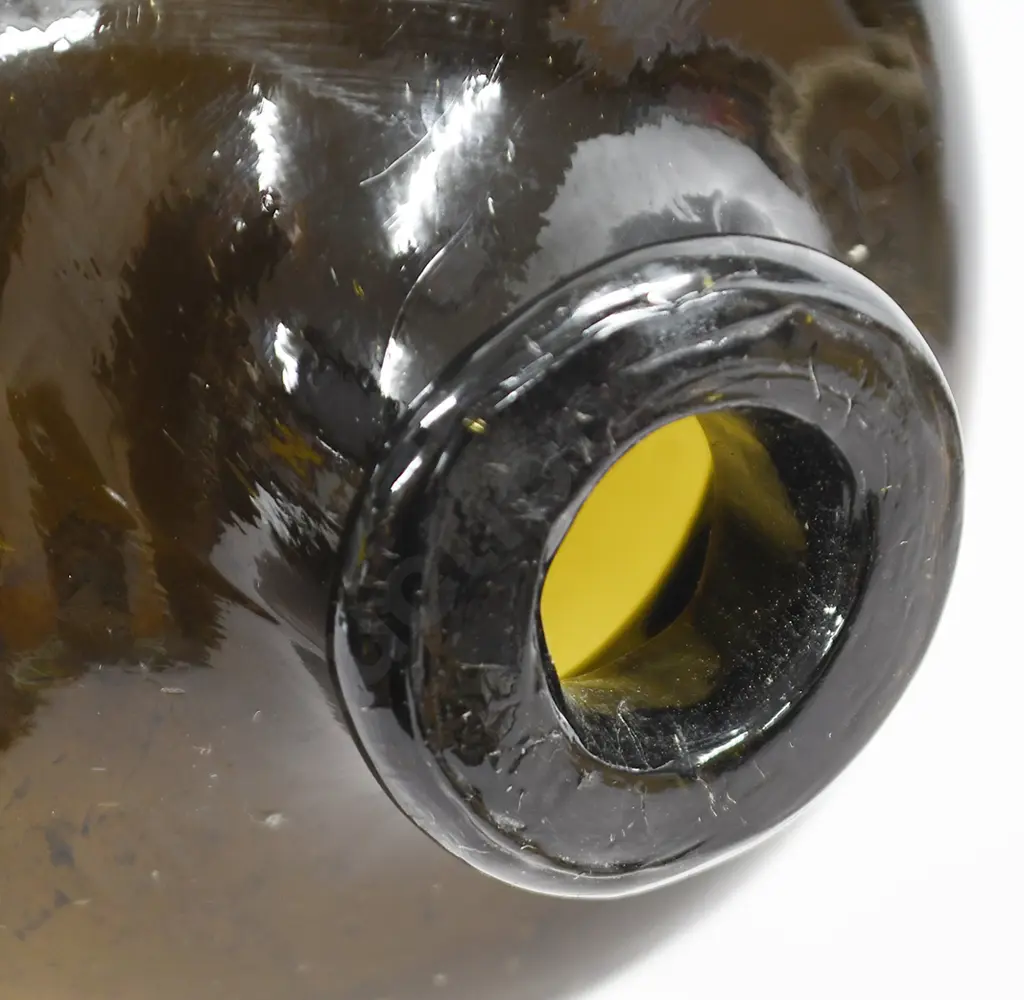 PIG SNOUT GIN Image 1++