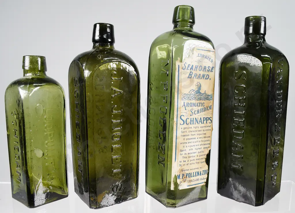 EMBOSSED AROMATIC SCHNAPPS Image 1++