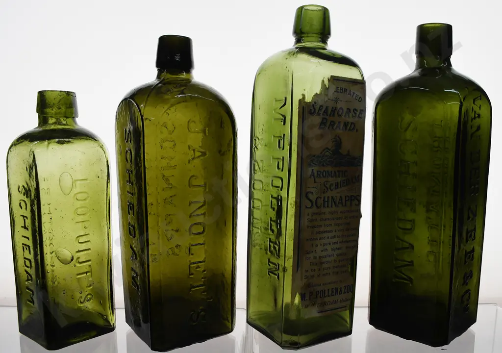 EMBOSSED AROMATIC SCHNAPPS Image 1++