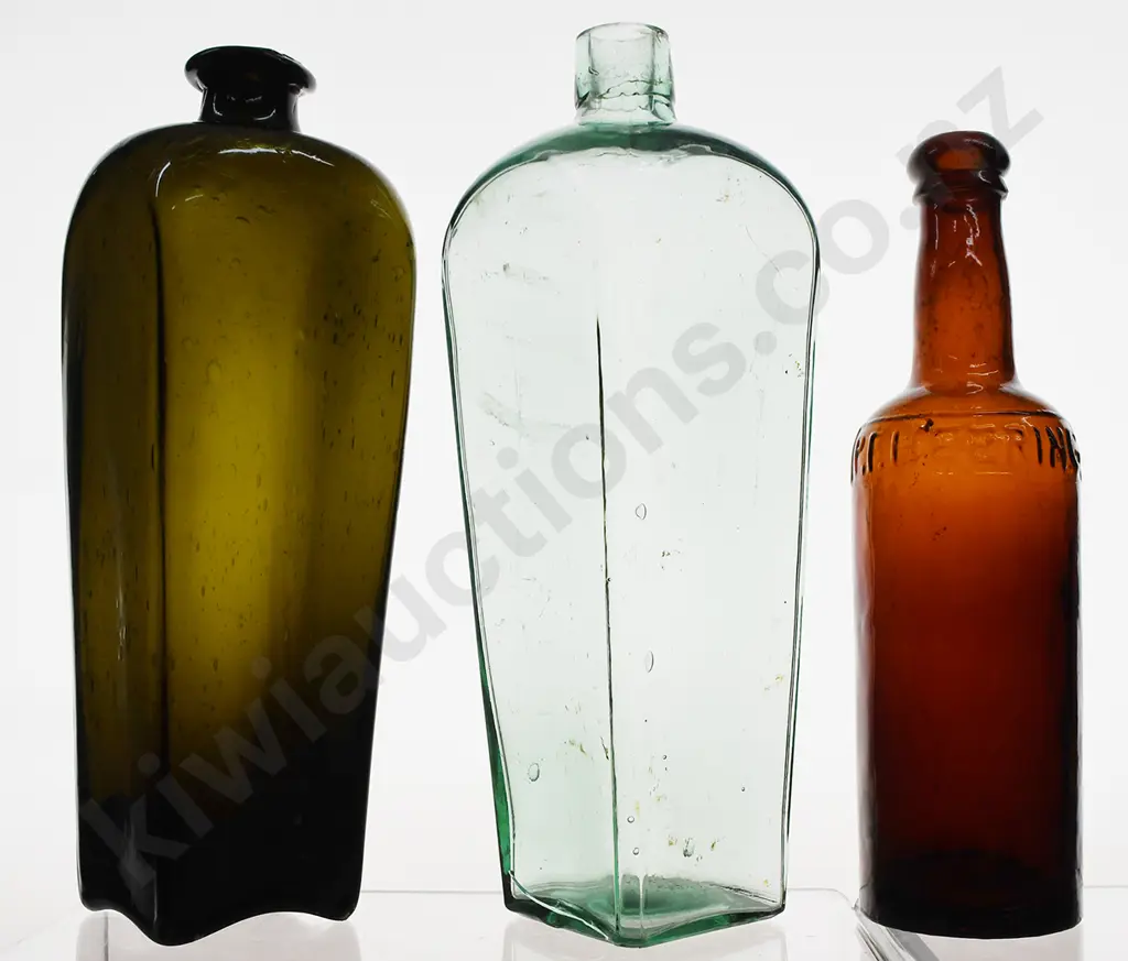 PIG SNOUT GIN, AQUA CASE GIN, P F HEERING CHERRY BRANDY Image 1++