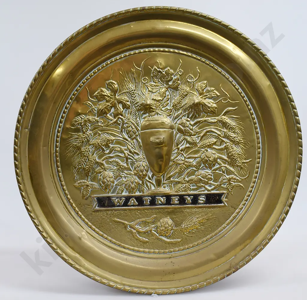 LARGE WATNEY'S BRASS CHARGER Image 1++