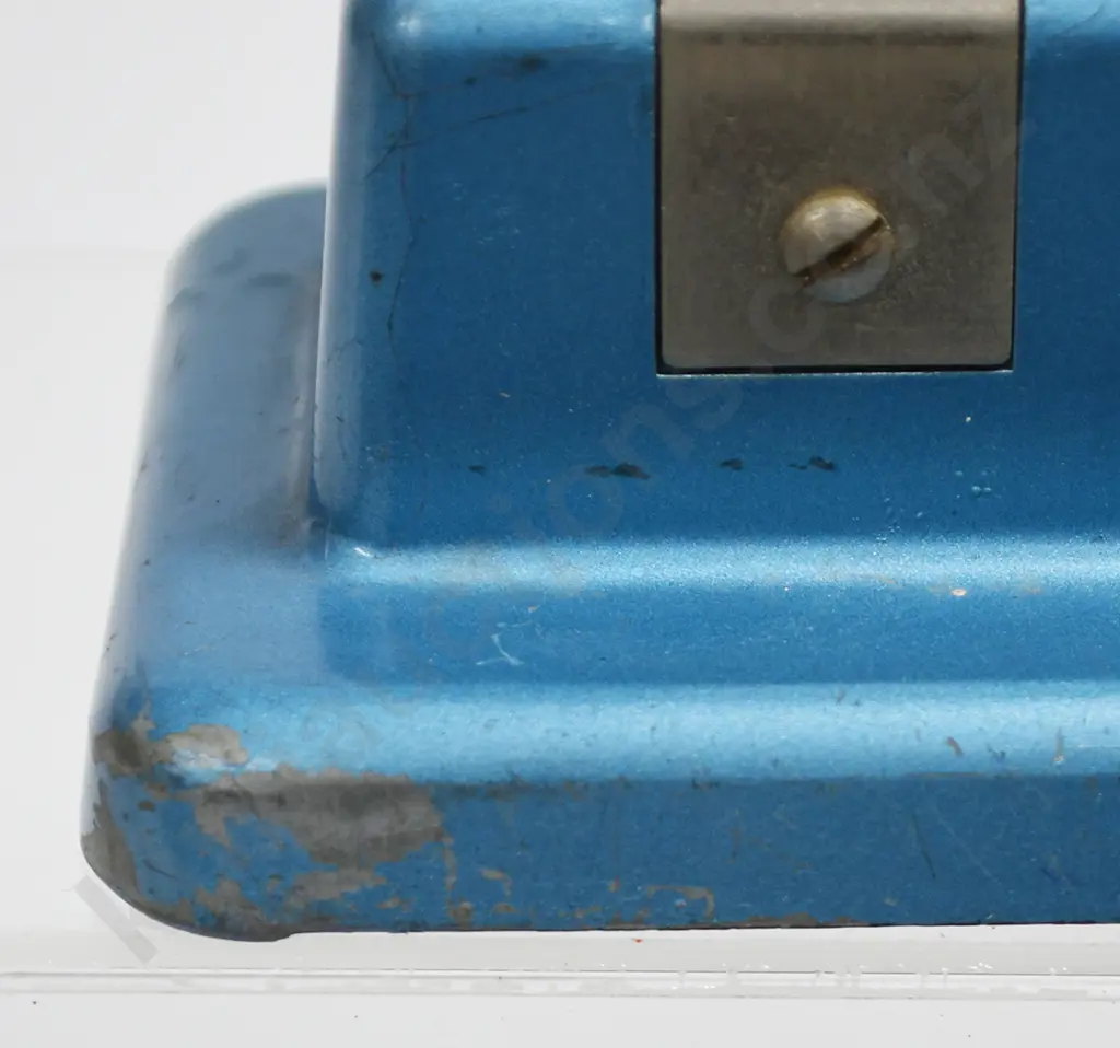 VULCAN CHILDS TOY SEWING MACHINE Image 1++