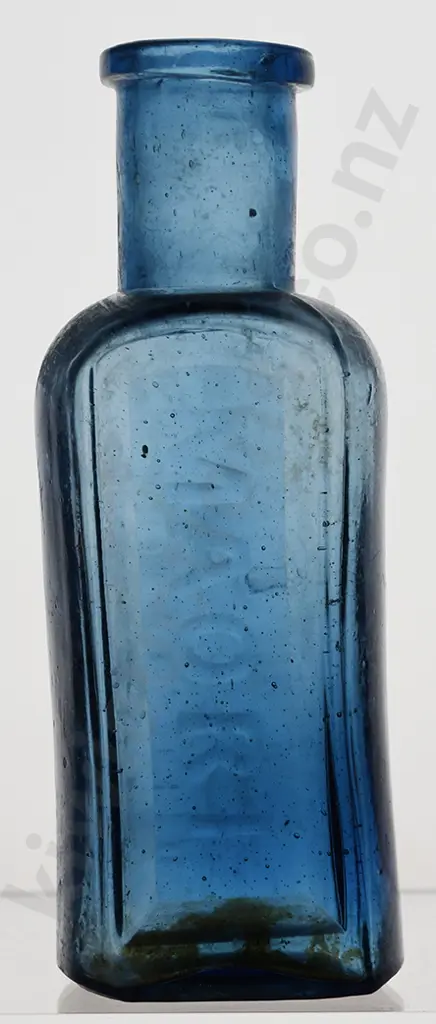 COPPER BLUE MAORI BLACKING POLISH BOTTLE Image 1++