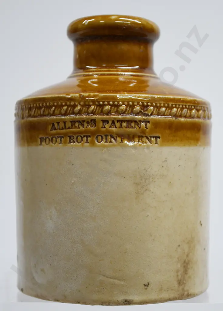 ALLEN'S PATENT FOOT ROT OINTMENT STONEWARE POT Image 1++