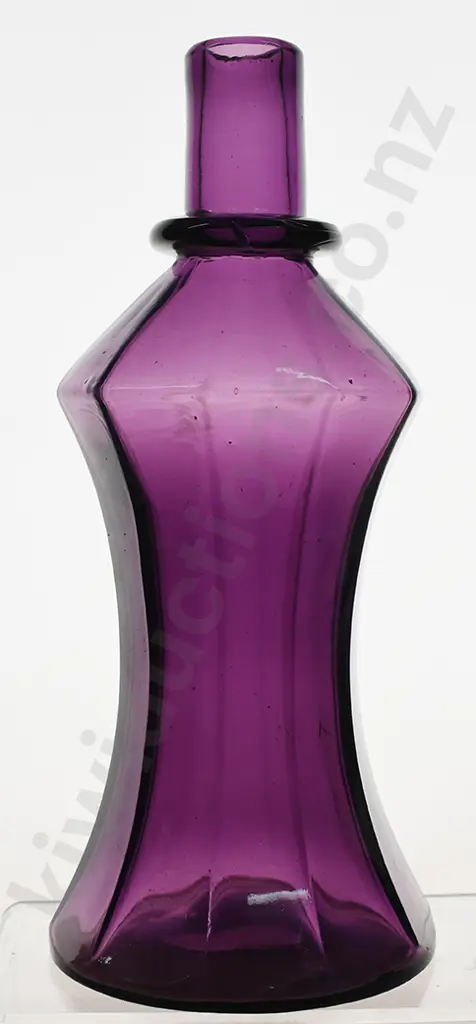 AMETHYST GLASS BOTTLE/DECANTER Image 1++
