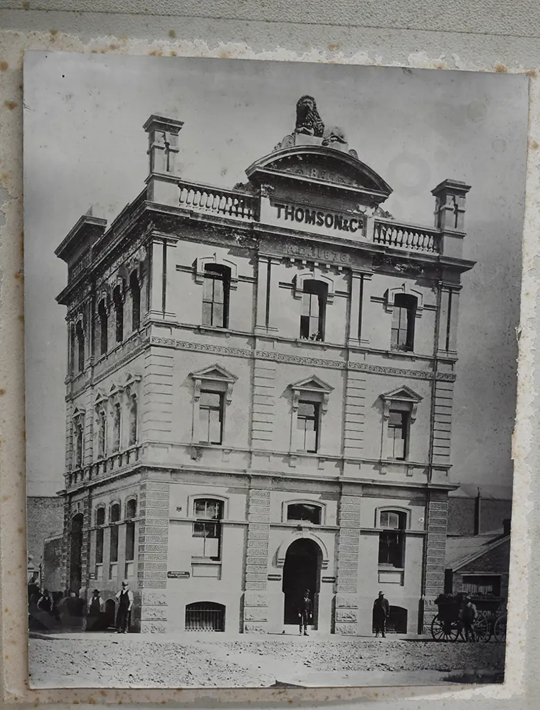 THOMSON DUNEDIN ORIGINAL PHOTOGRAPHS & CERTIFICATE Image 1++