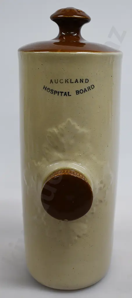 AUCKLAND HOSPITAL BOARD FOOT WARMER Image 1++