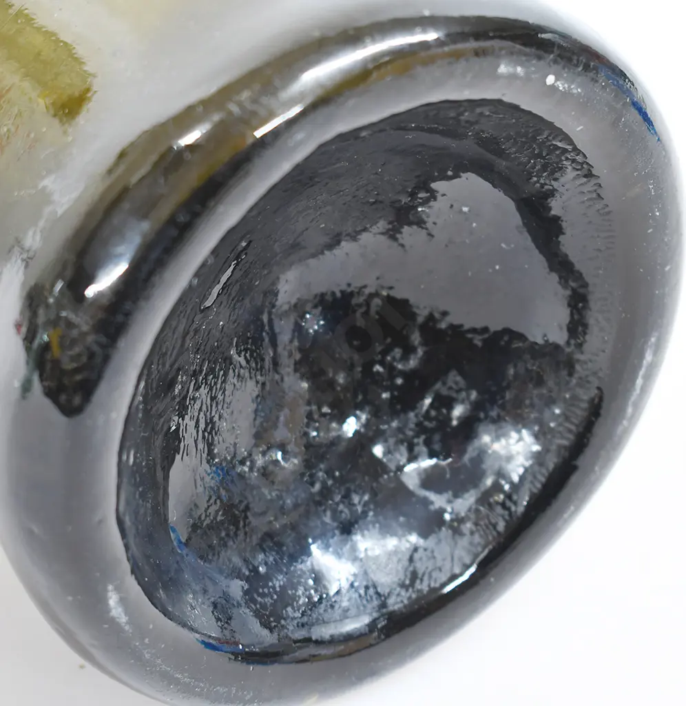 BLACK GLASS BOTTLE Image 1++