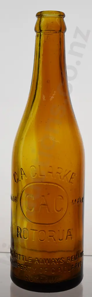 CLARKE ROTORUA CROWN TOP BEER Image 1++