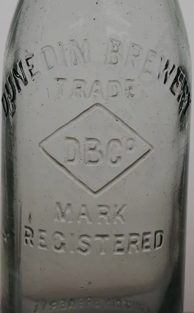 DUNEDIN BREWERY AQUA BEER Image 1++