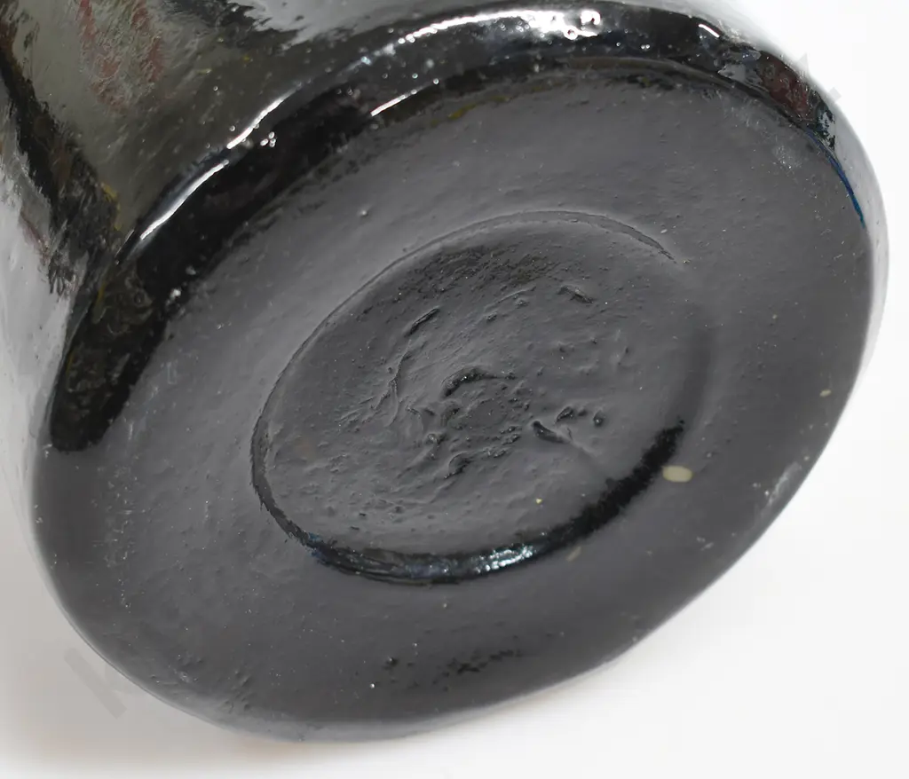 BLACK GLASS BOTTLE Image 1++