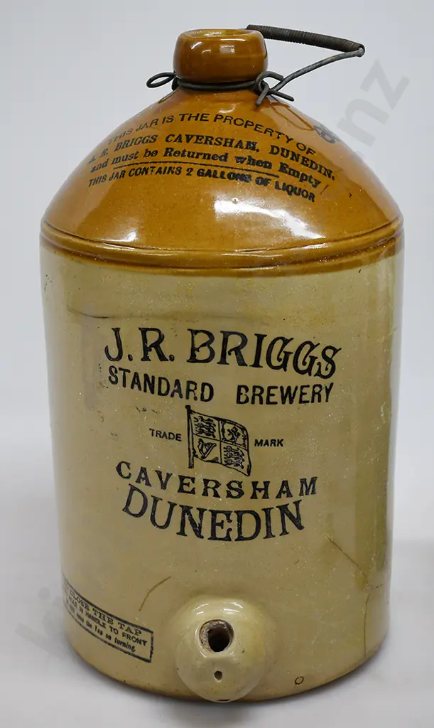 BRIGGS DUNEDIN STONE JAR Image 1++