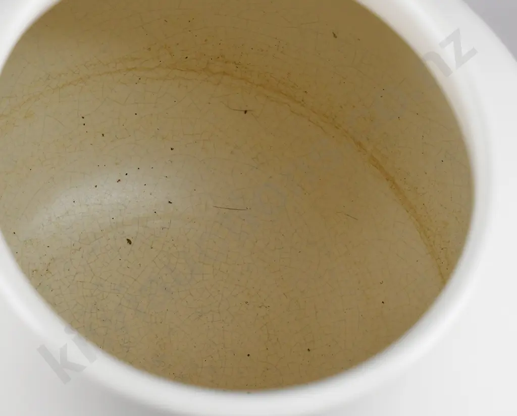 CROWN LYNN HAND POTTED VASE SHAPE 34 Image 1++