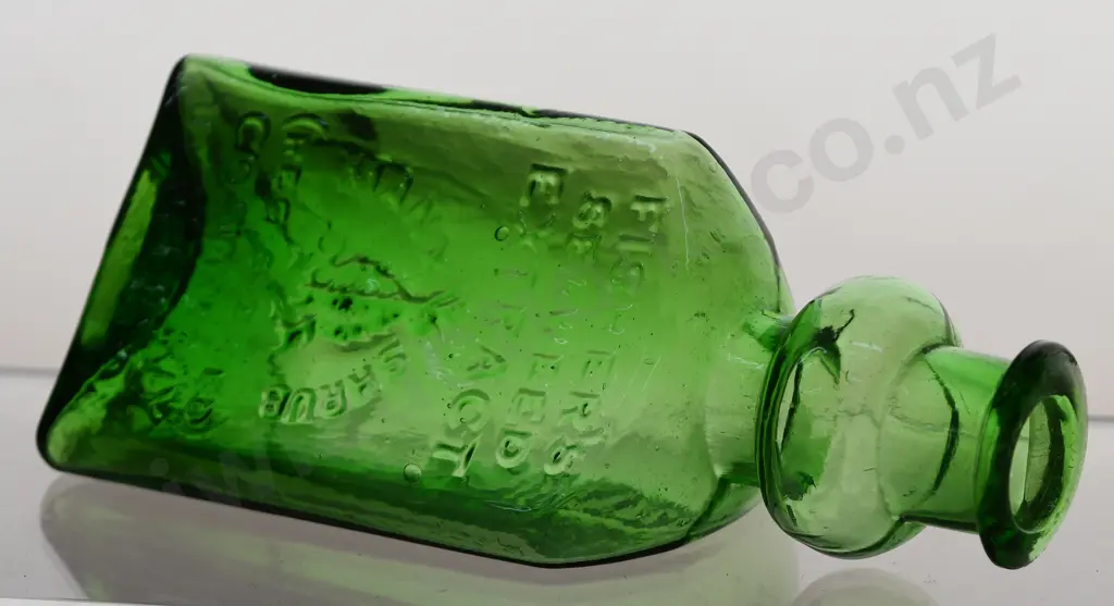 FISHER'S SEAWEED EXTRACT QUARRIE'S PATENT BOTTLE Image 1++