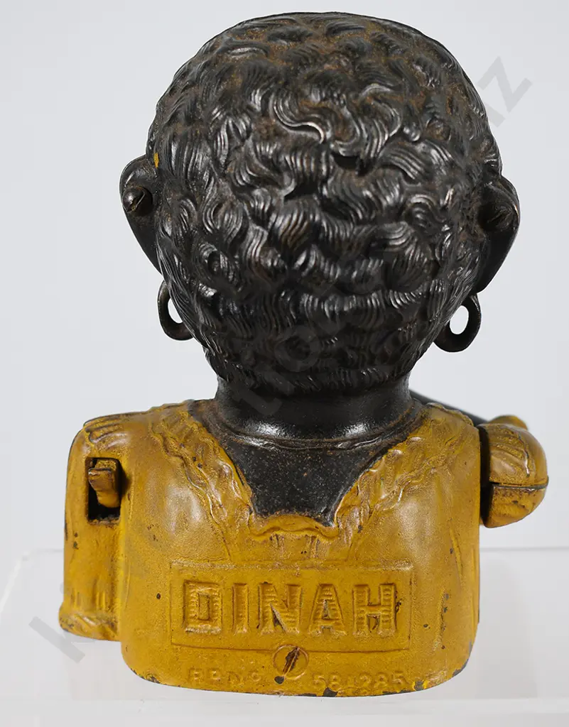GREEDY DINAH MONEY BANK Image 1++