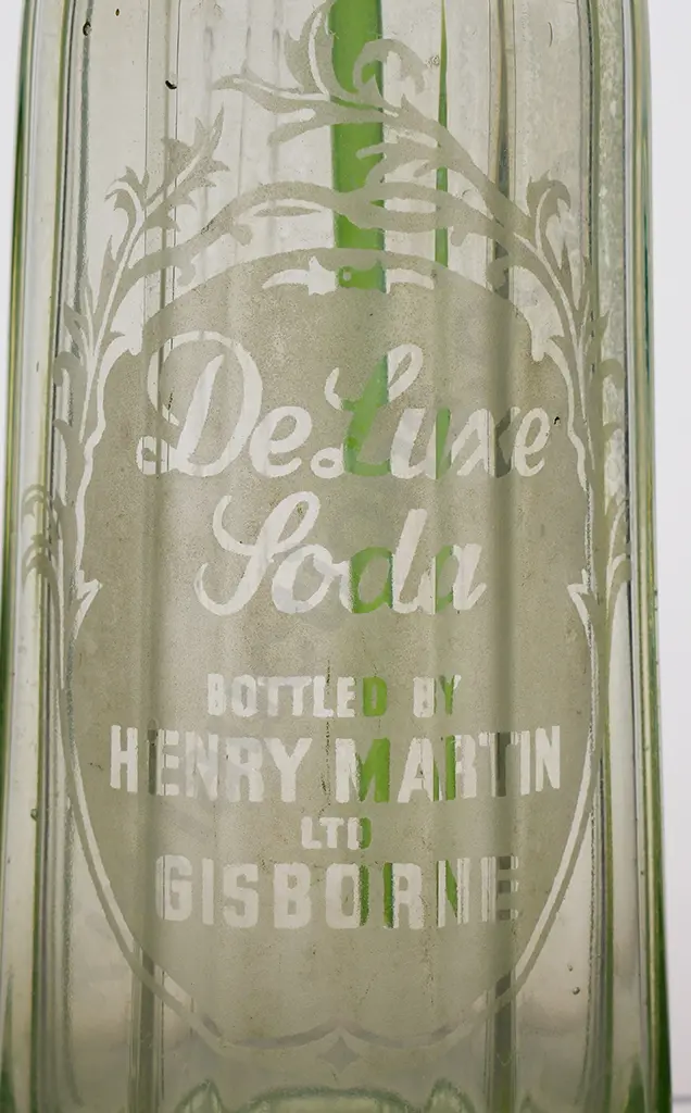 URANIUM GLASS MARTIN GISBORNE LIME SYPHON Image 1++