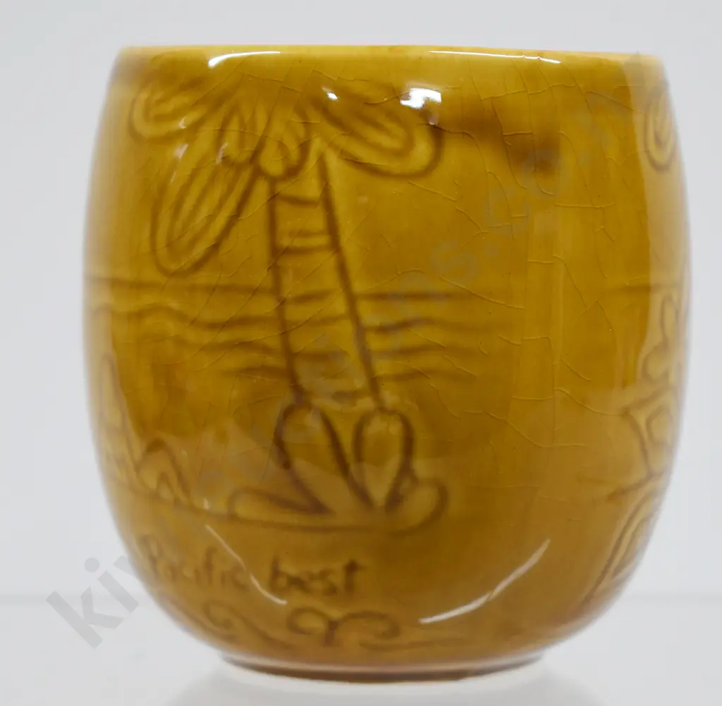 CROWN LYNN AIR NEW ZEALAND BEAKER Image 1++