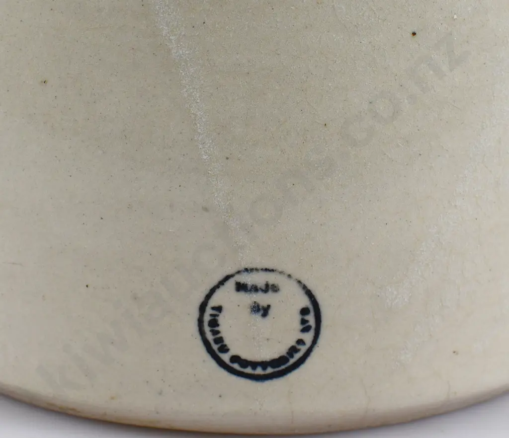 KEMPTHORNE PROSSER DUNEDIN STONE JAR Image 1++