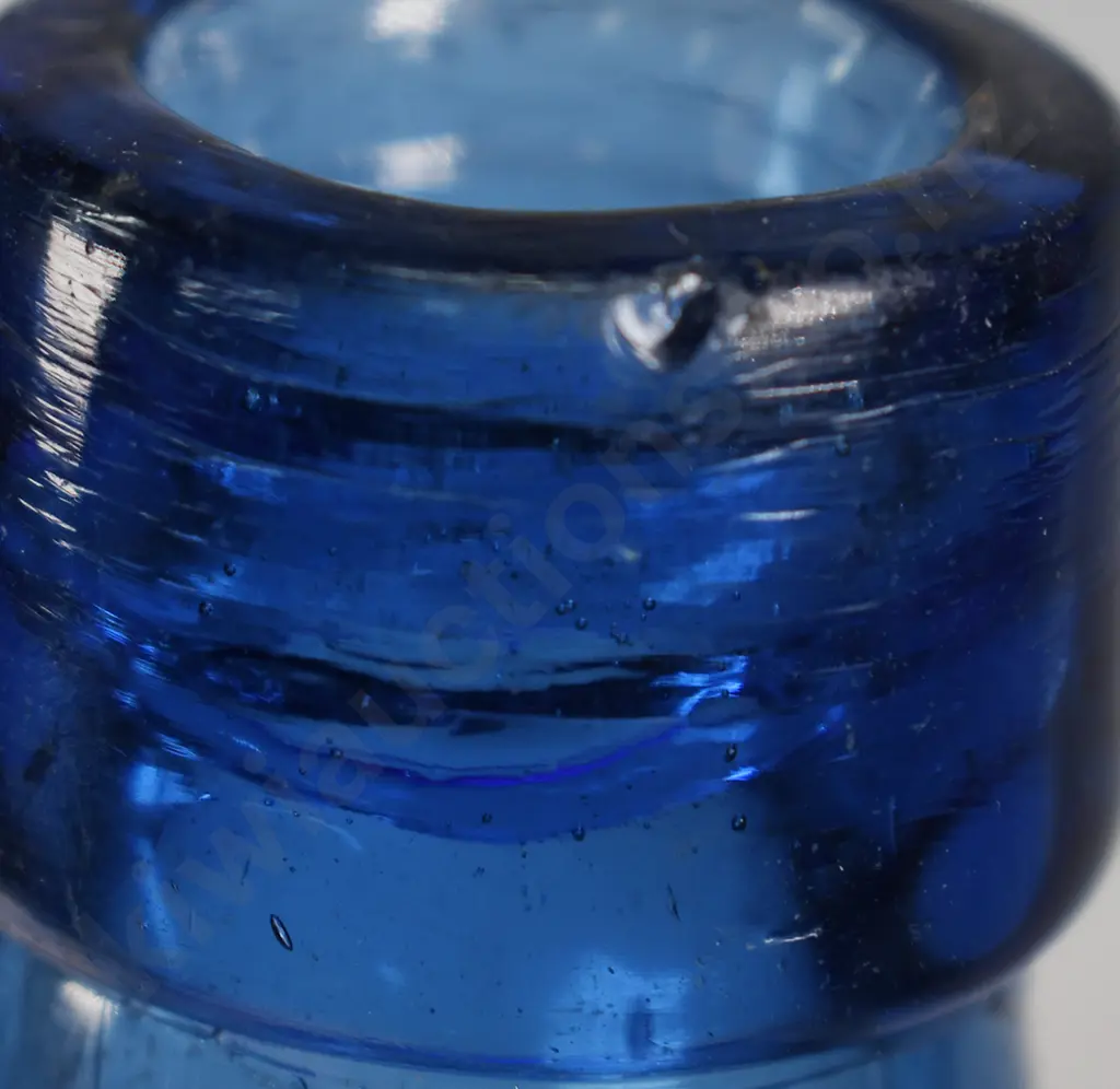 JOHN STEWART INGLEWOOD BRISTOL BLUE INTERNAL THREAD Image 1++
