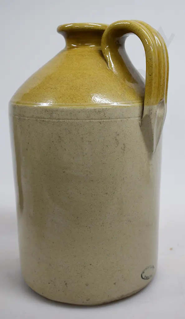 HAYWARD BROS CHRISTCHURCH STONE JAR Image 1++