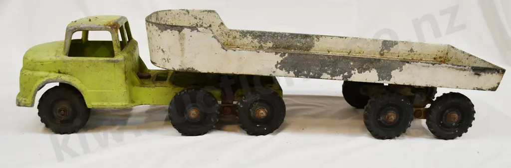 FUN HO MODEL 701 GIANT ARTICULATED TRUCK Image 1++