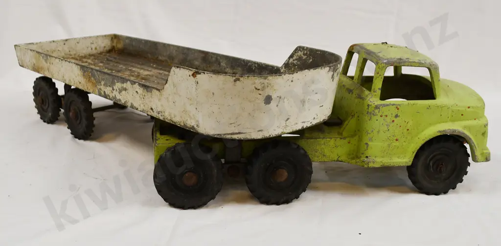 FUN HO MODEL 701 GIANT ARTICULATED TRUCK Image 1++