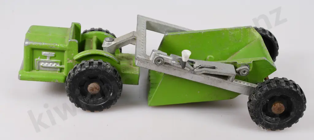 FUN HO EARTH SCRAPER, MACKENZIE & BANNISTER TIP TRUCK Image 1++