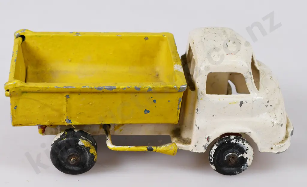 FUN HO EARTH SCRAPER, MACKENZIE & BANNISTER TIP TRUCK Image 1++