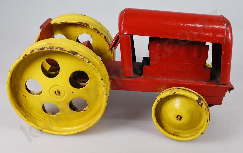 HERCULES NEW ZEALAND TRACTOR Image 1++