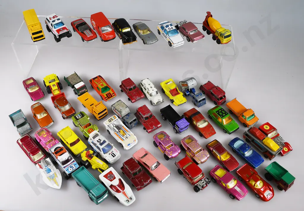 MATCHBOX CARRY CASE WITH 51 MODELS Image 1++