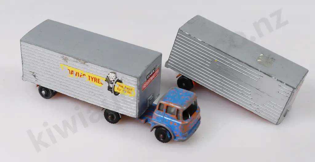 MATCHBOX LESNEY TOYS x 5 Image 1++