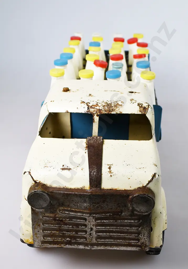 TRI-ANG MILK LORRY Image 1++