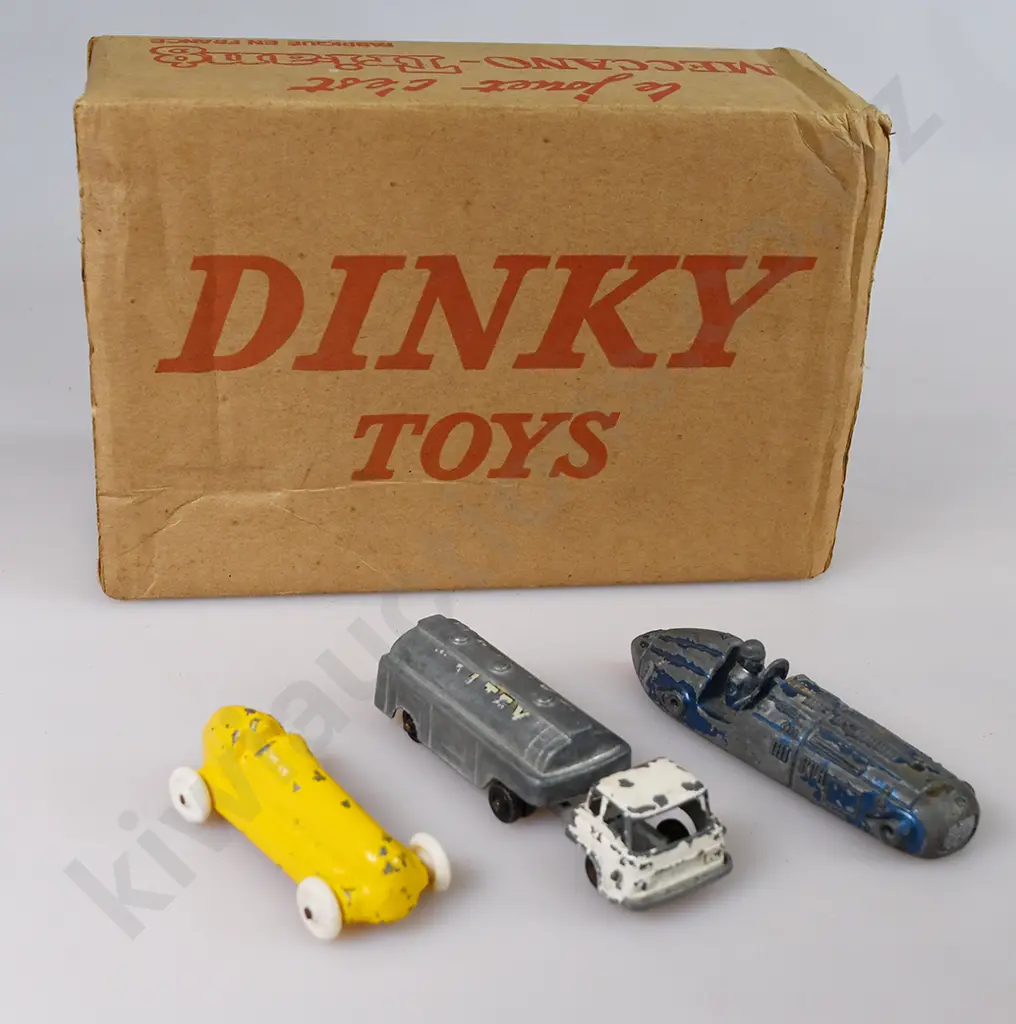 MIXED GROUP OF TOYS Image 1++