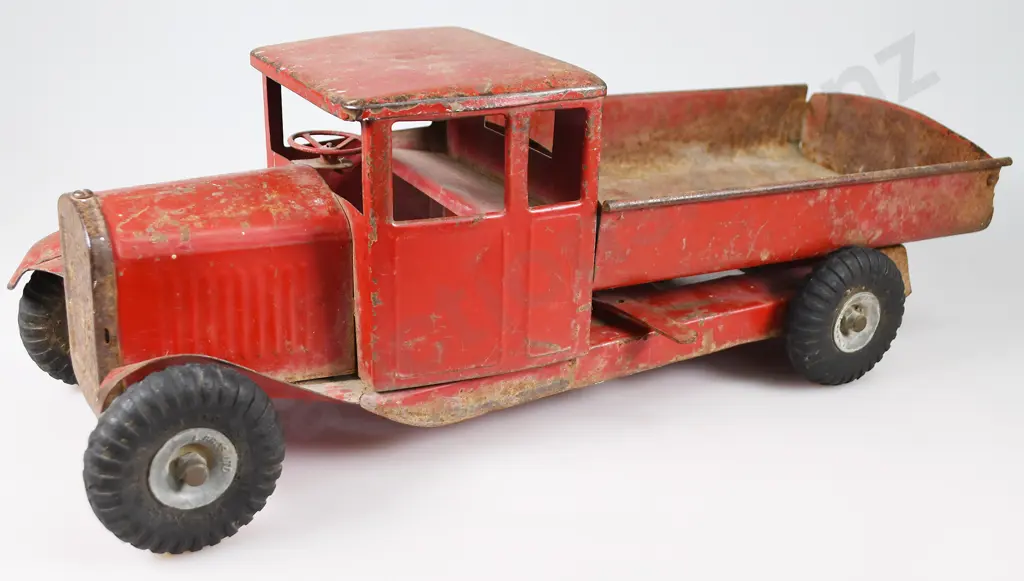TRIANG BEDFORD FLAT DECK TRUCK Image 1++
