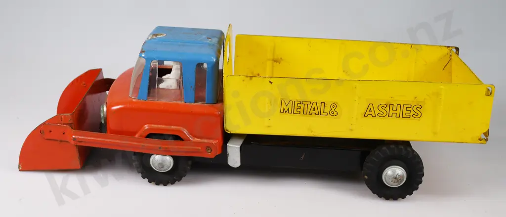BOOMAROO TIN TIP TRUCK Image 1++