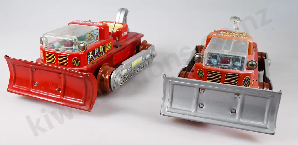 TINPLATE MAGIC ACTION BULLDOZERS Image 1++