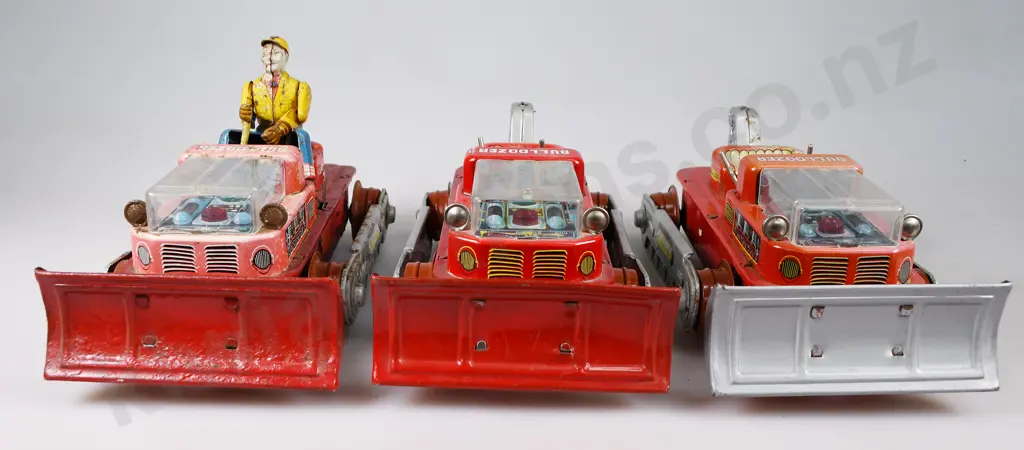 TINPLATE MAGIC ACTION BULLDOZERS Image 1++