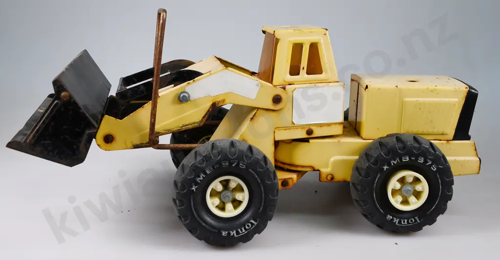 TONKA FRONT END LOADER Image 1++