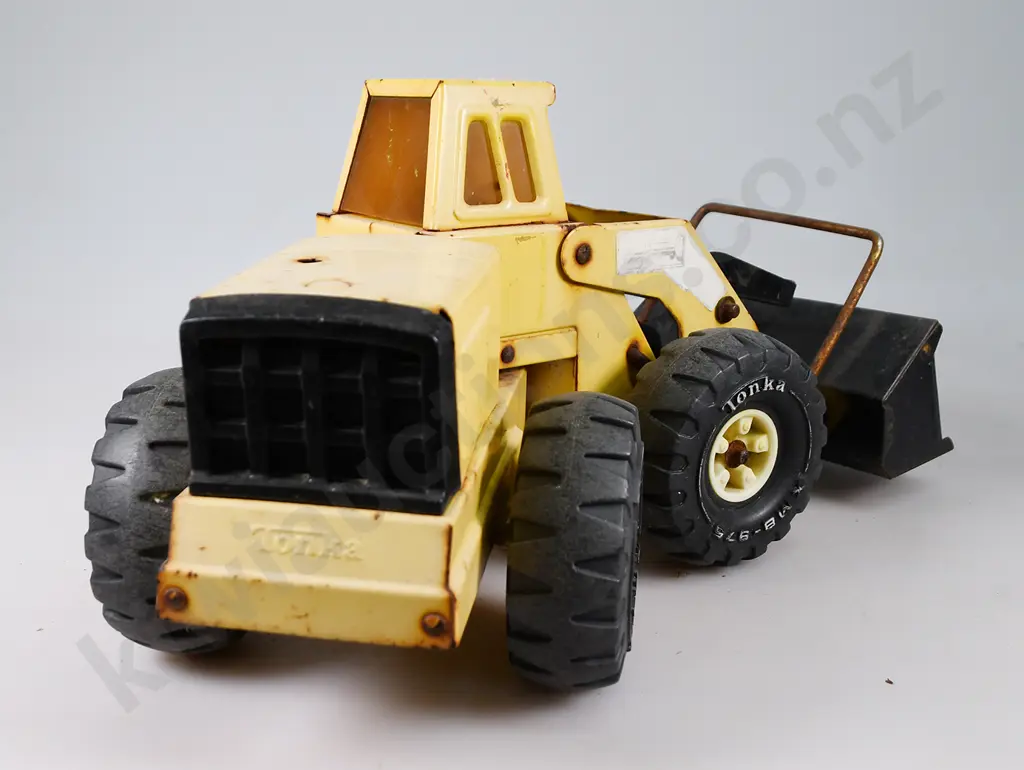 TONKA FRONT END LOADER Image 1++