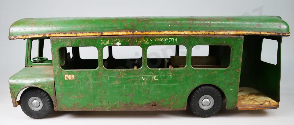 TRIANG SINGLE DECK PRESSED STEEL BUS Image 1++