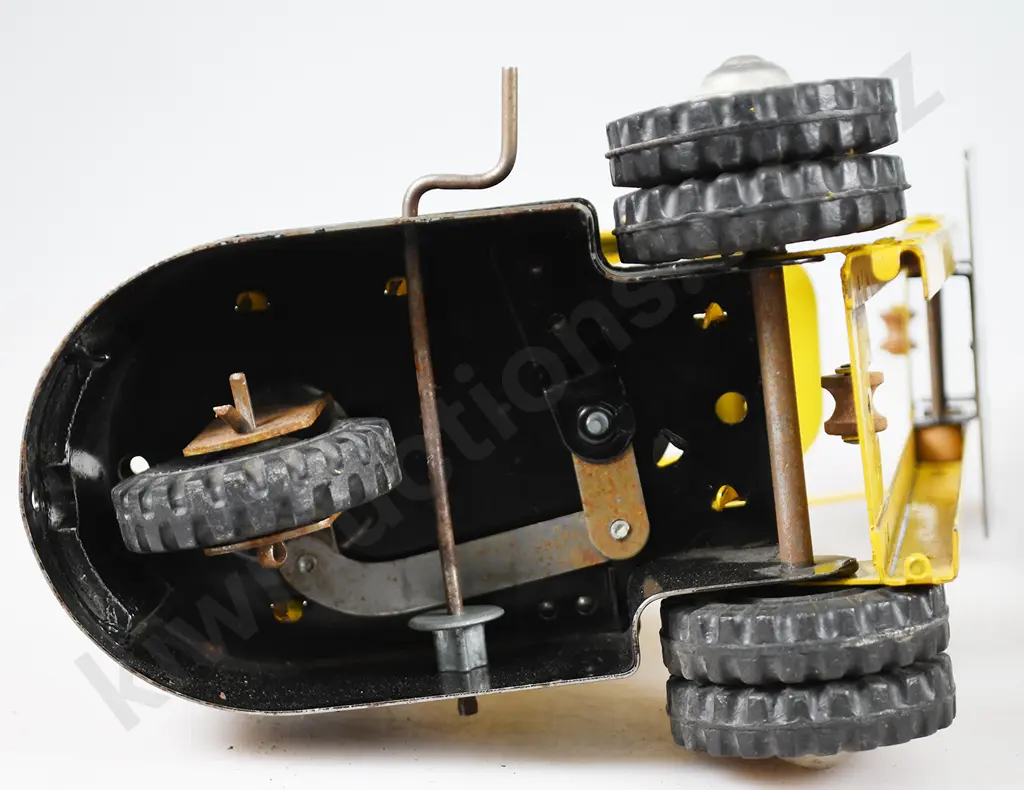 BOOMAROO TIN TRACTOR & BOOMAROO HYSTER FORKLIFT Image 1++