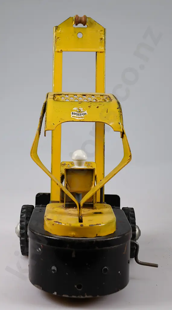 BOOMAROO TIN TRACTOR & BOOMAROO HYSTER FORKLIFT Image 1++