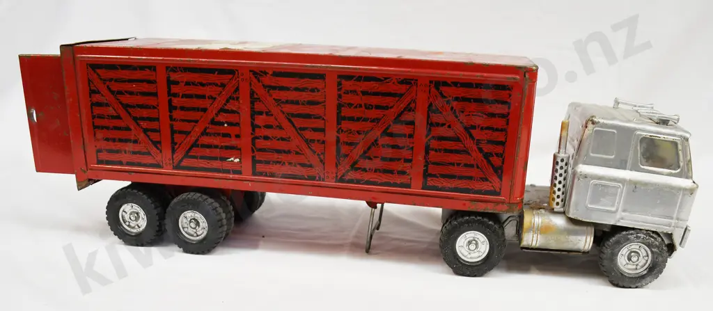 ERTL  INTERNATIONAL TRANSTAR CATTLE TRANSPORTER Image 1++