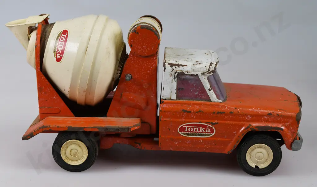 TONKA CEMENT MIXER 1077 & FIRE CHIEF Image 1++
